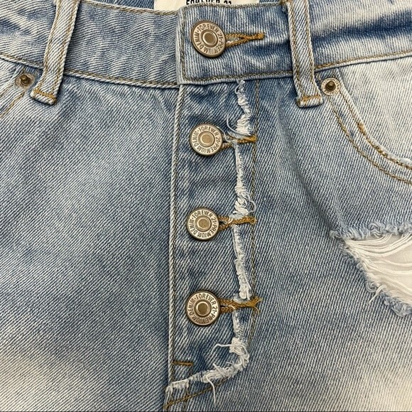 Distressed Button Fly Jean Shorts Forever 21 Sz 27 - Picture 2 of 8
